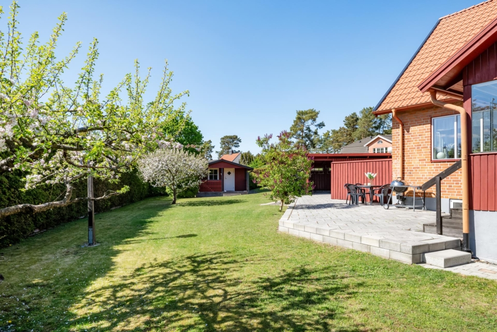 TROLLSLÄNDEVÄGEN 3A, ÅHUS
